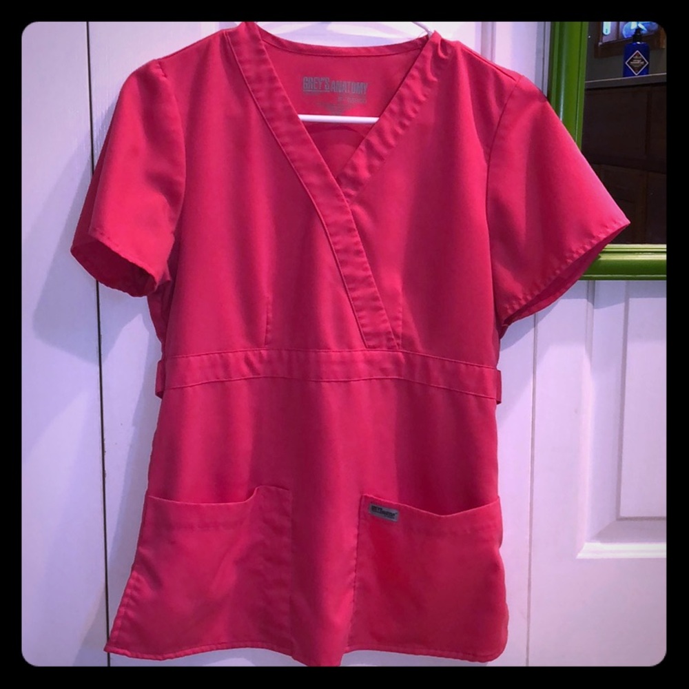 Small pink Greys Anatomy scrub top